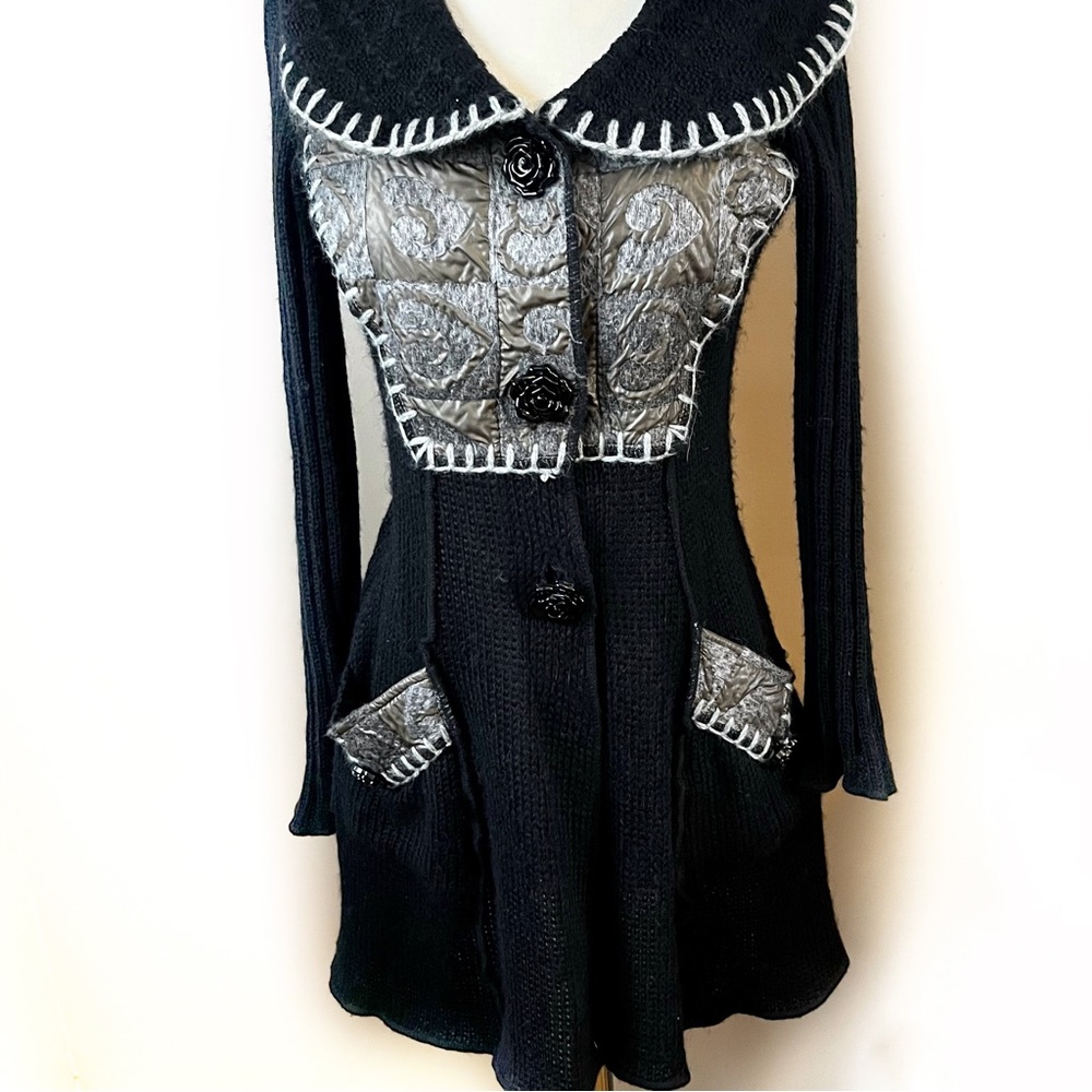 SIONI fit and flare sweater size small